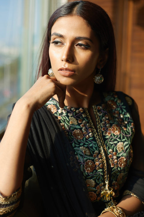 Embroidered Kurti With Dhoti